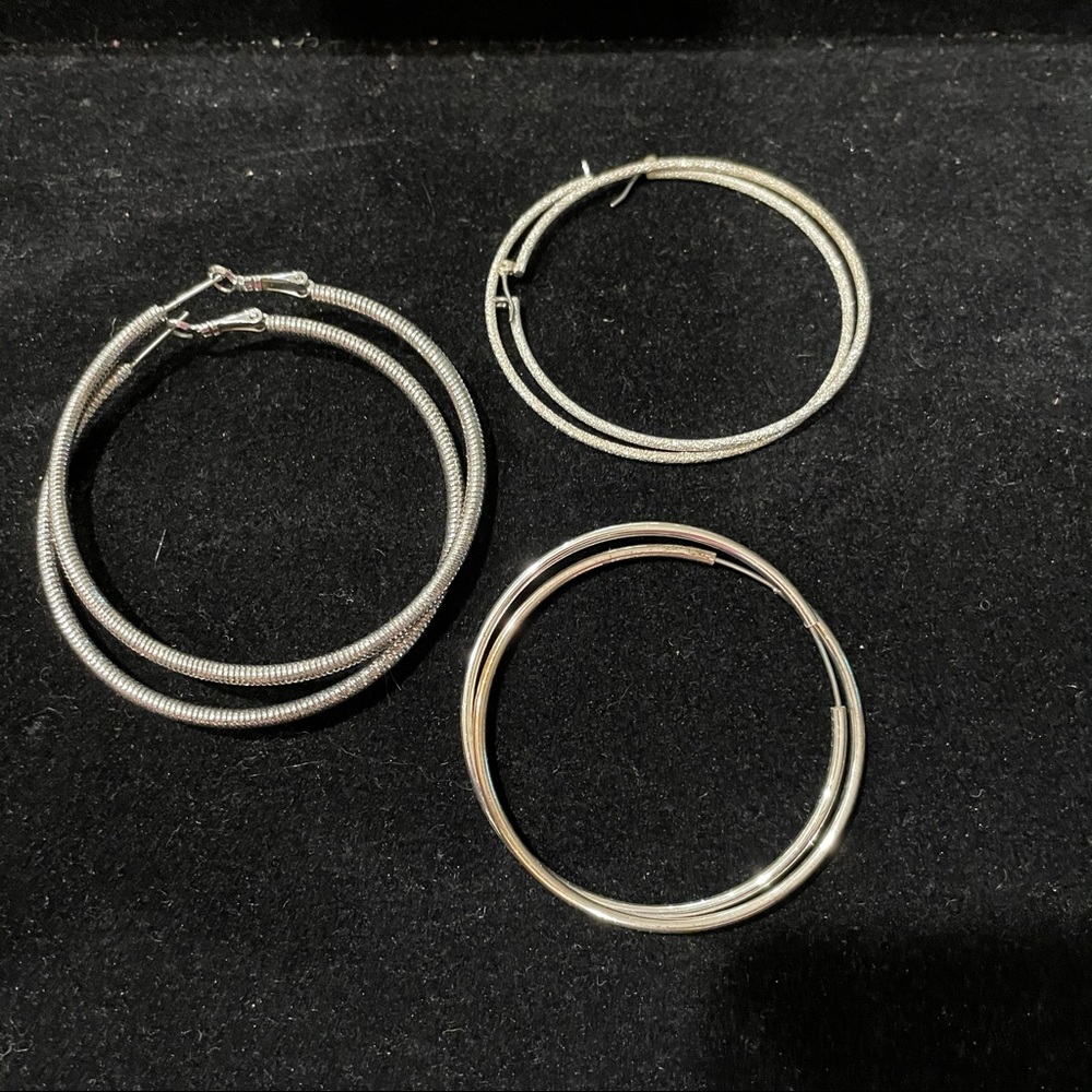 Women’s earrings Lot of 3
